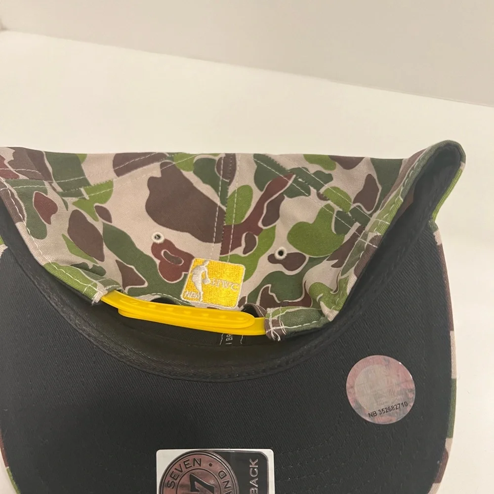 47’ Brand Snap Back (Los Angeles Lakers) OSFA - Picture 7 of 7
